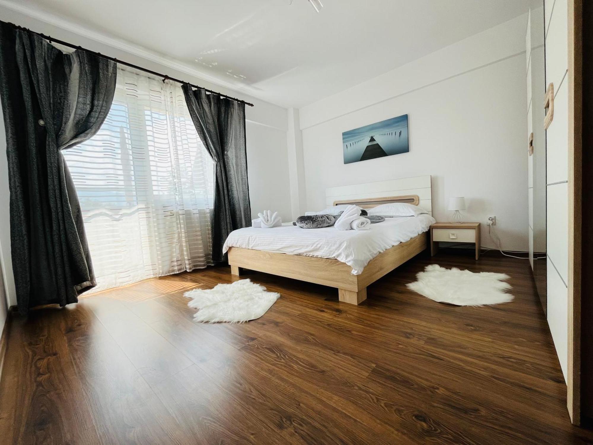 Green Apartaments Zarnesti Luaran gambar
