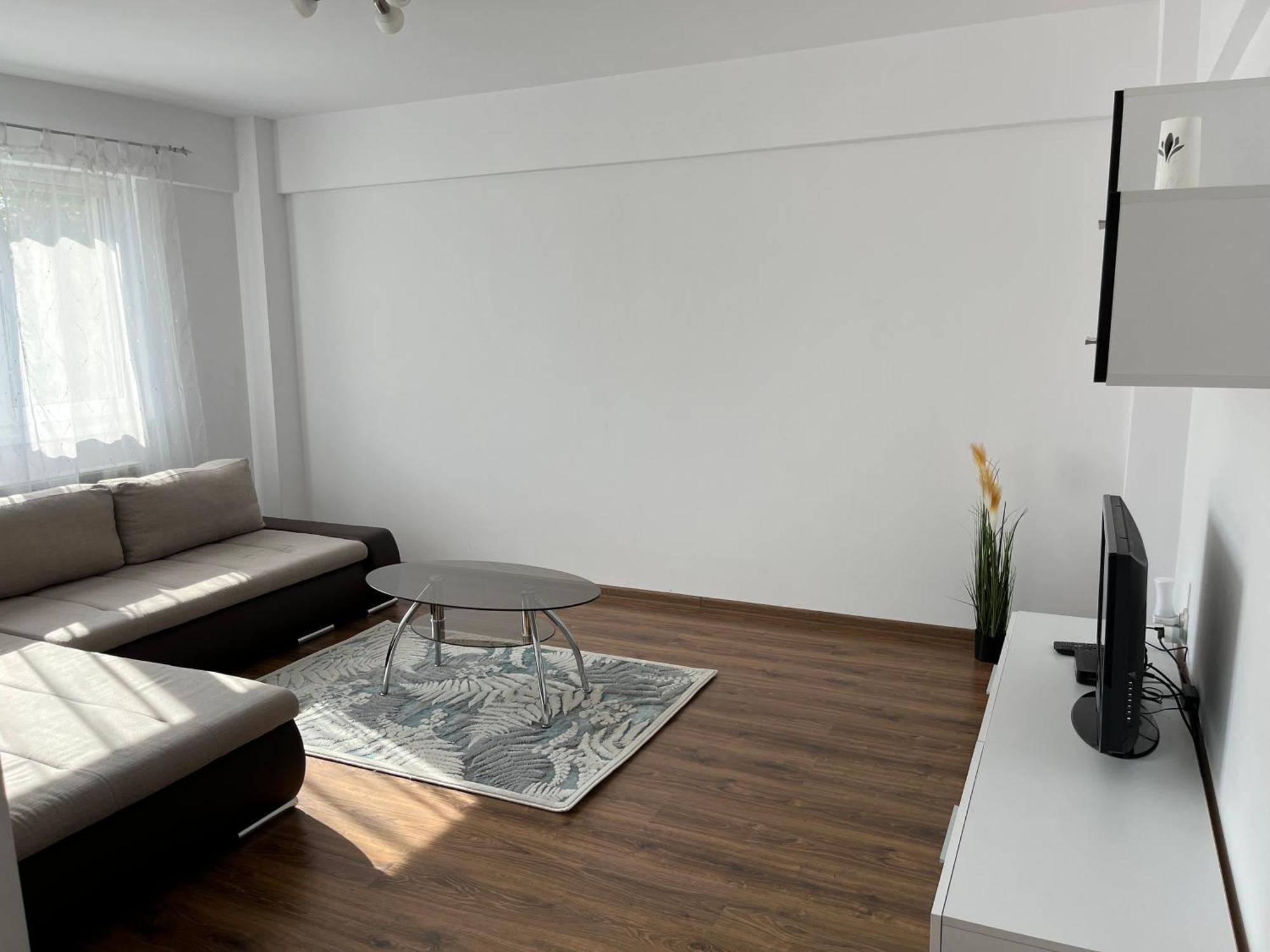 Green Apartaments Zarnesti Luaran gambar