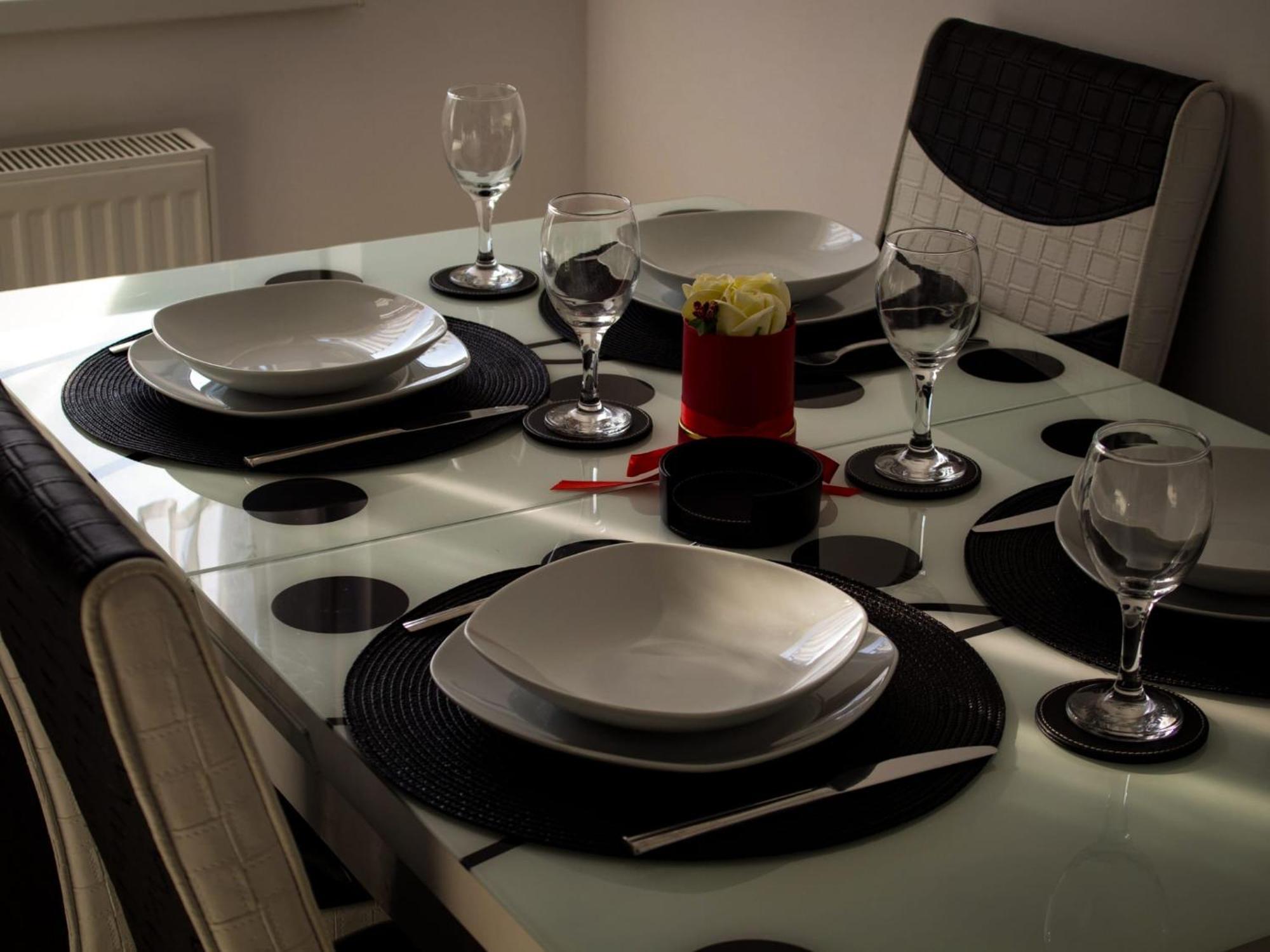 Green Apartaments Zarnesti Luaran gambar
